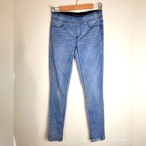 Calvin Klein Jean Jegging  W 26